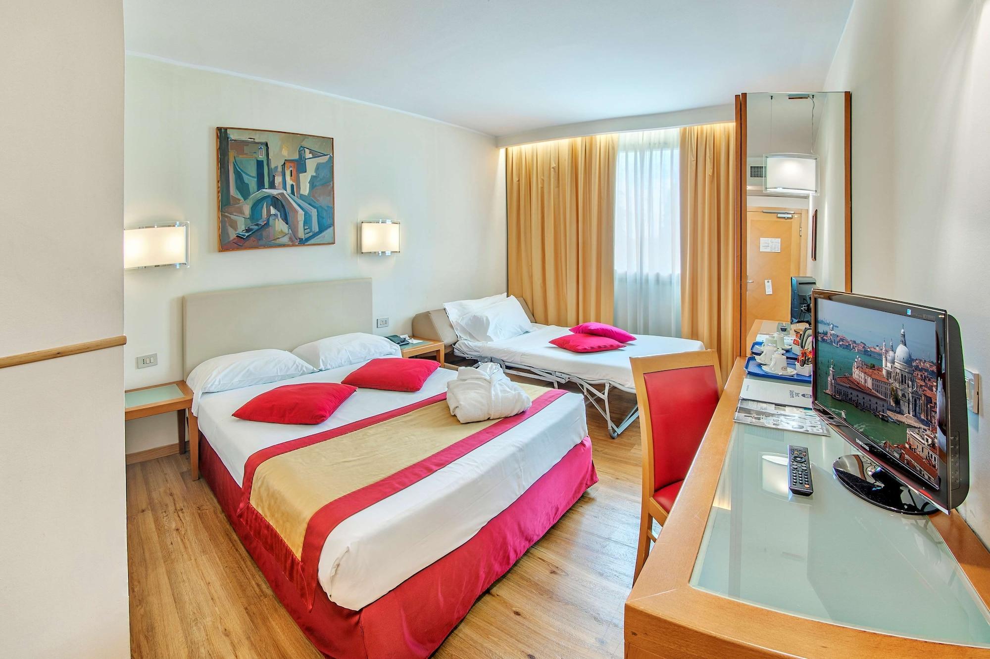 B&B Hotel Quarto dʼAltino Esterno foto